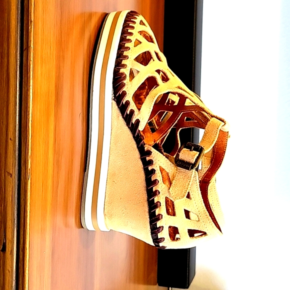 Alex made in Italy leather wedges